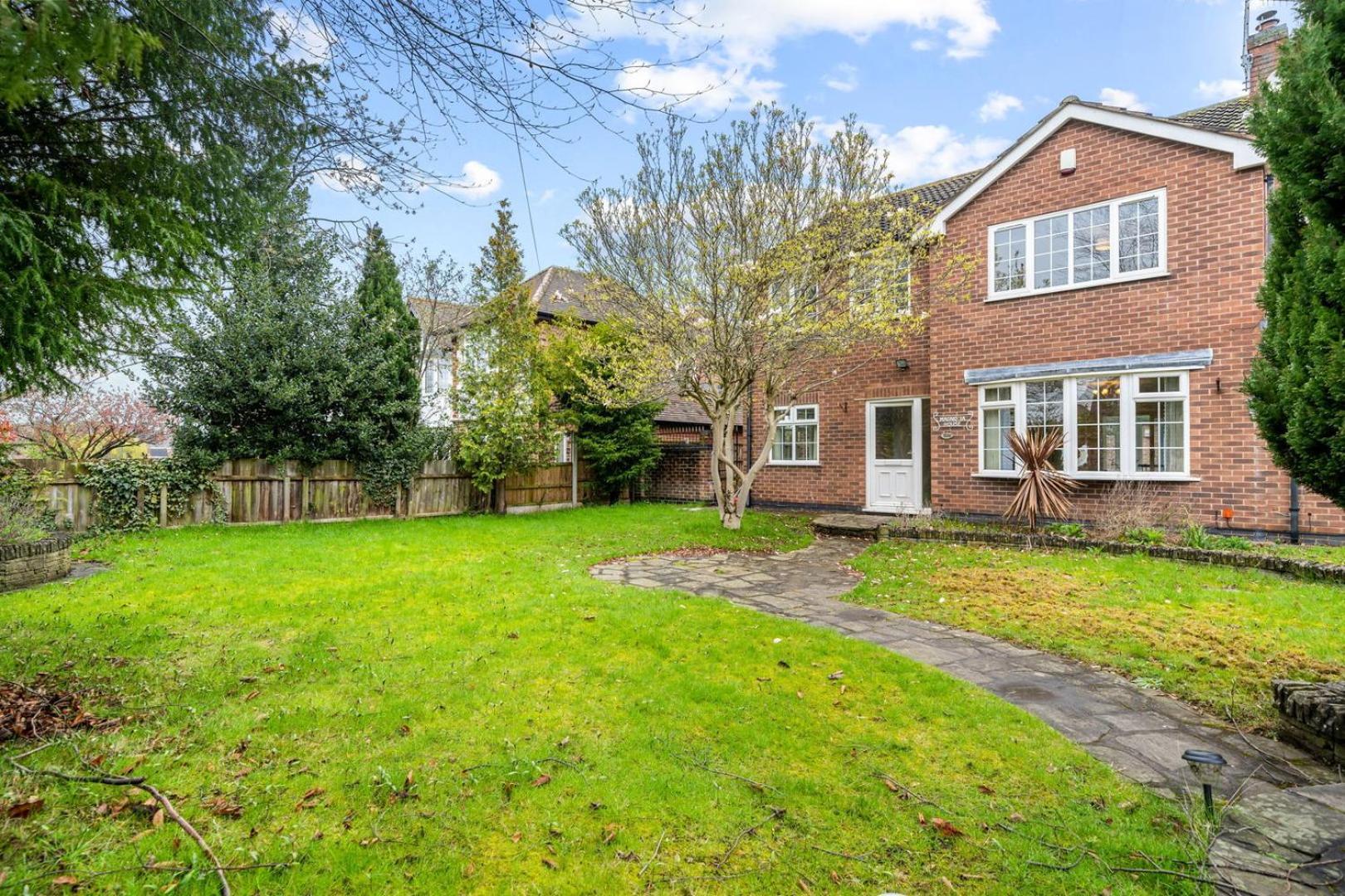 Spacious 5 Bedroom House Nottingham Exterior photo